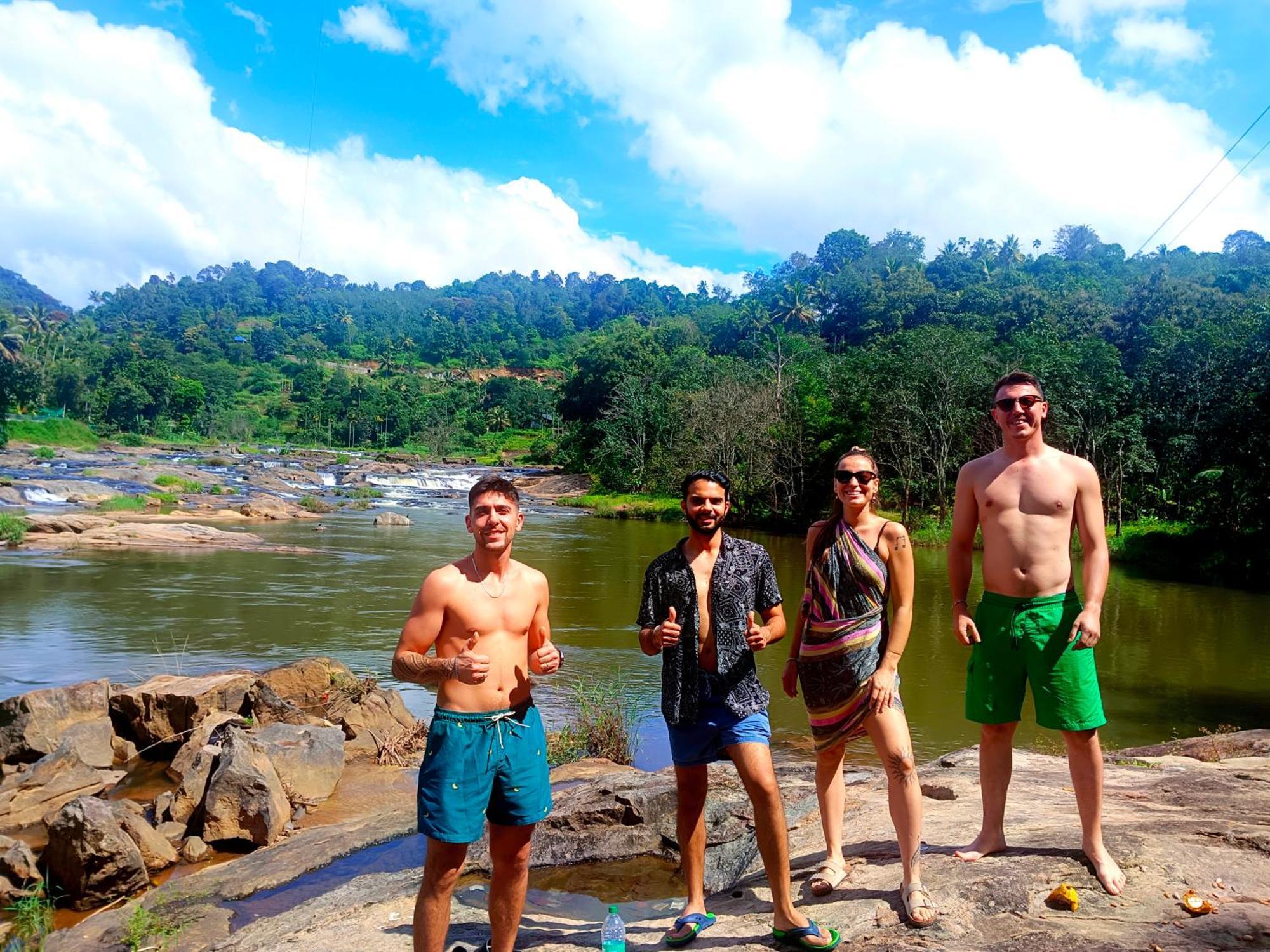 Mistey Valley Munnar Villa Anachal Bagian luar foto